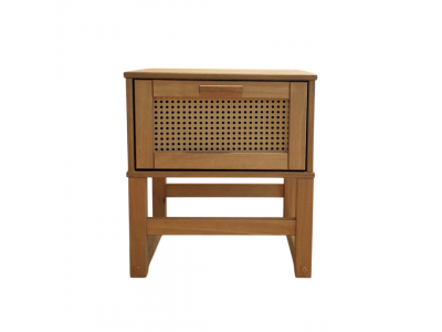 Mesa de cabeceira com uma gaveta de palhinha indiana no acabamento cera natural com toque acetinado / Coleção Acapulco